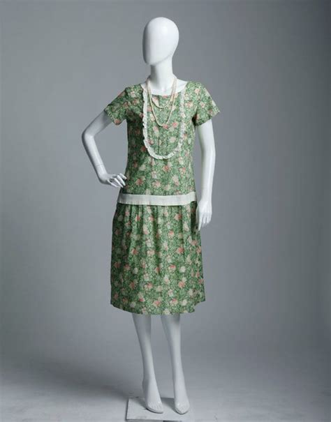 1920s day dress reproduction.